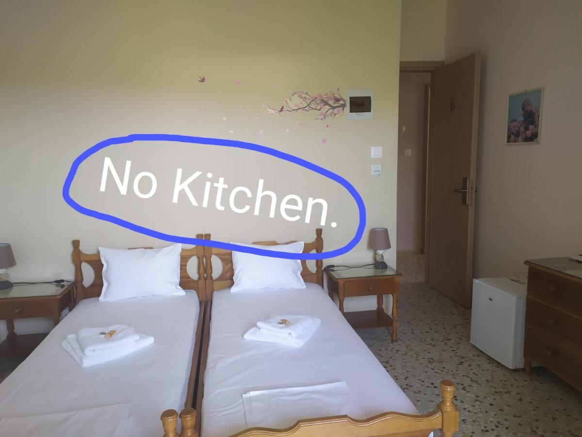Finikas Rooms Agia Marina  Kamer foto