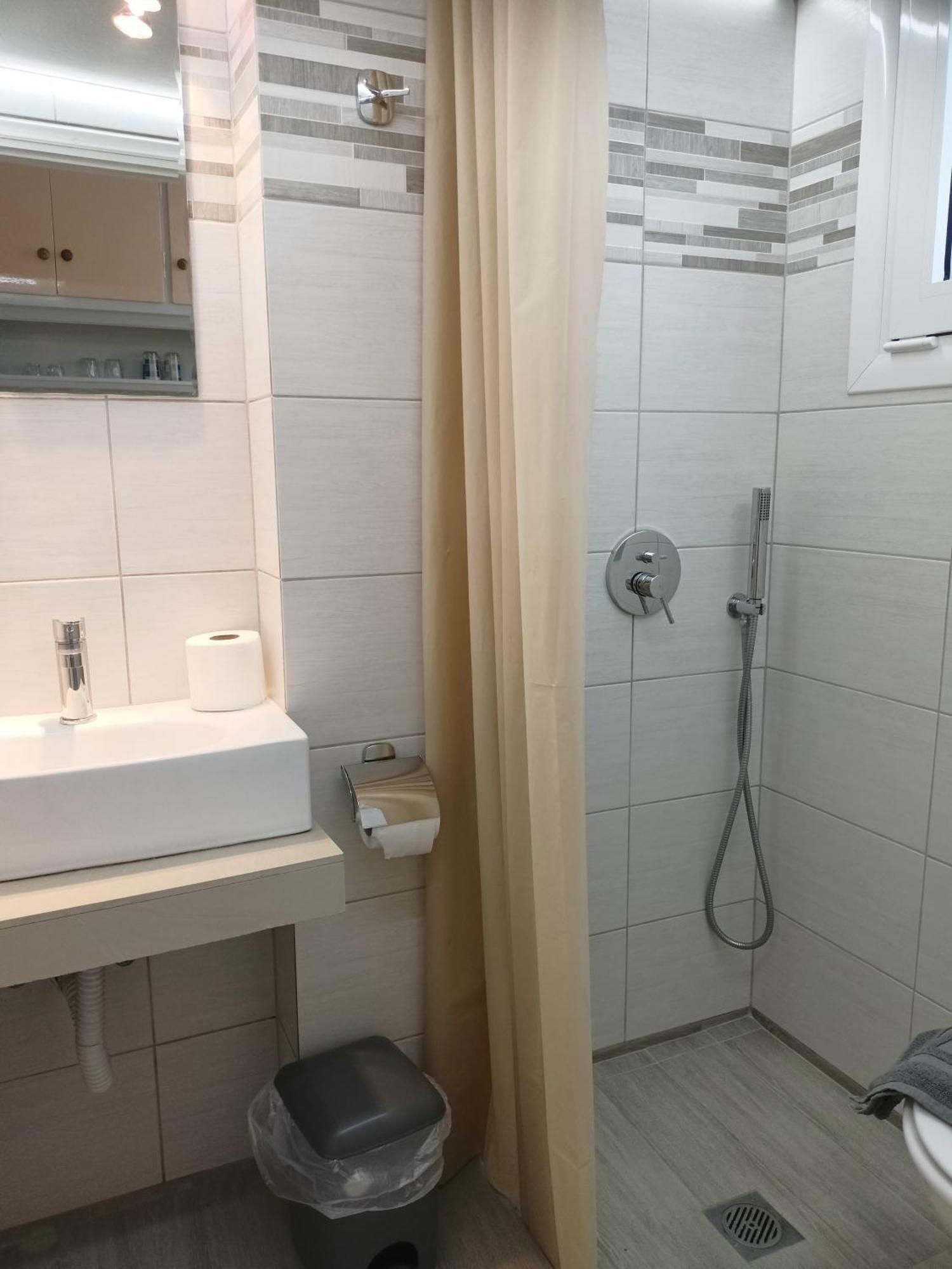 Finikas Rooms Agia Marina  Kamer foto
